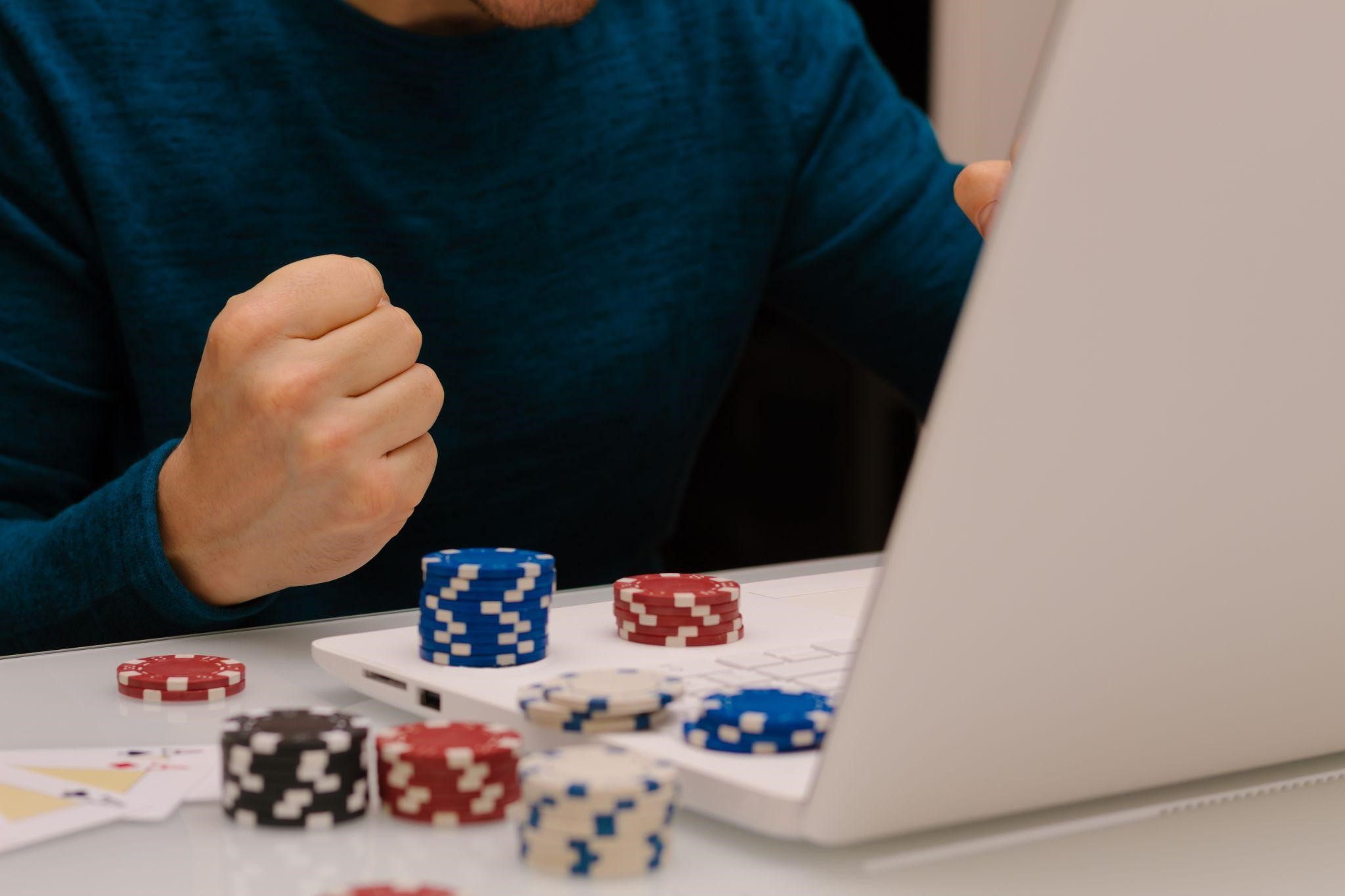 Benefits of Playing at Live Casino with Dealers - 🕹️ Geekinco